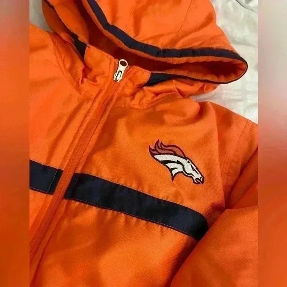 DENVER BRONCOS Youth XXL 18 Puffer Snow Winter Jacket NFL - EUC women’s XS - Picture 3 of 6